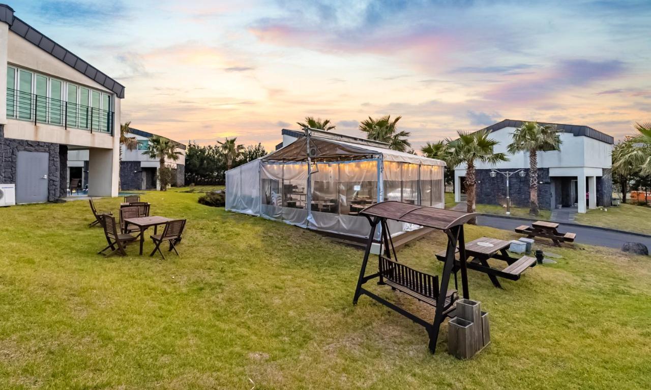 ג'גו Pool And Villa Sorang מראה חיצוני תמונה
