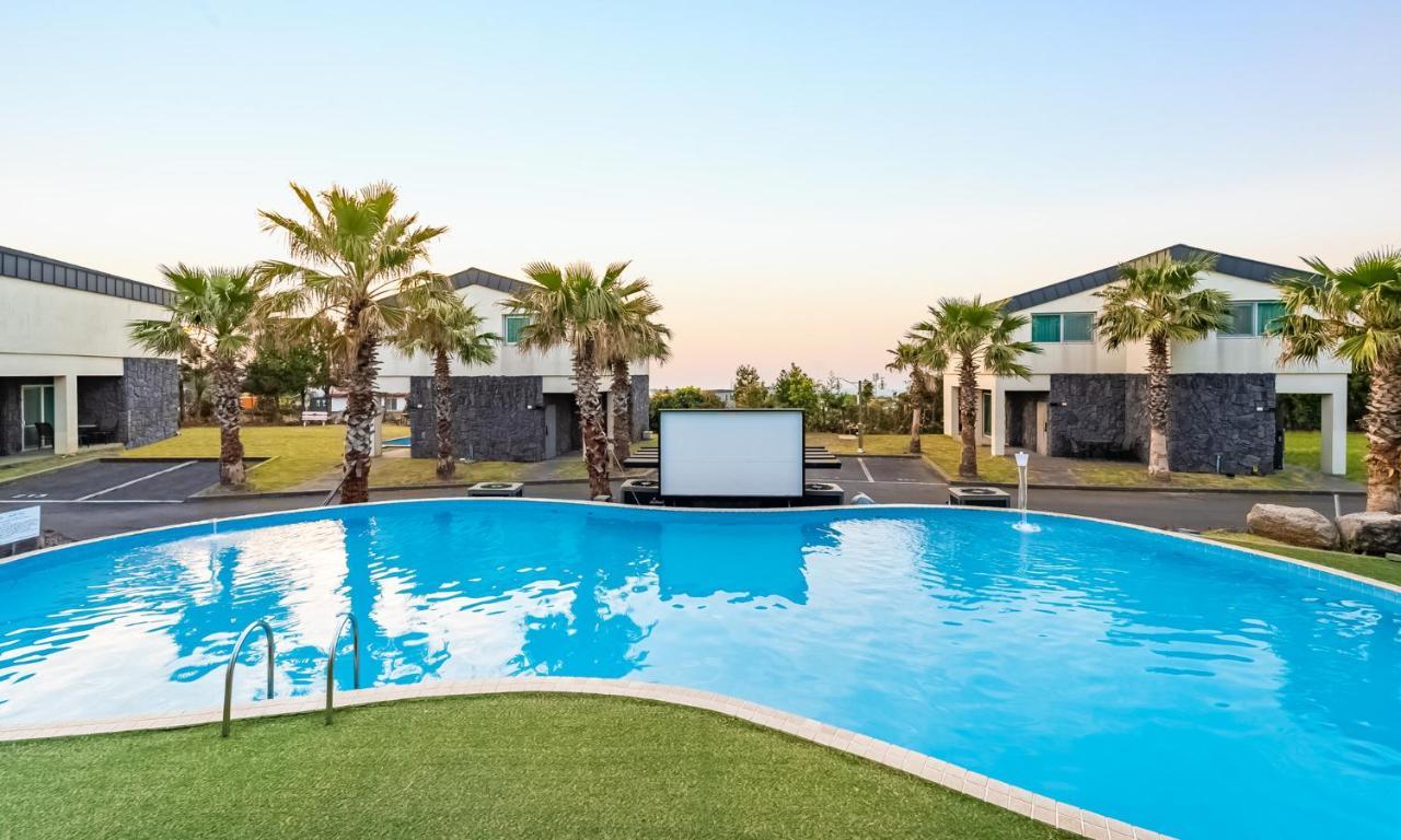 ג'גו Pool And Villa Sorang מראה חיצוני תמונה