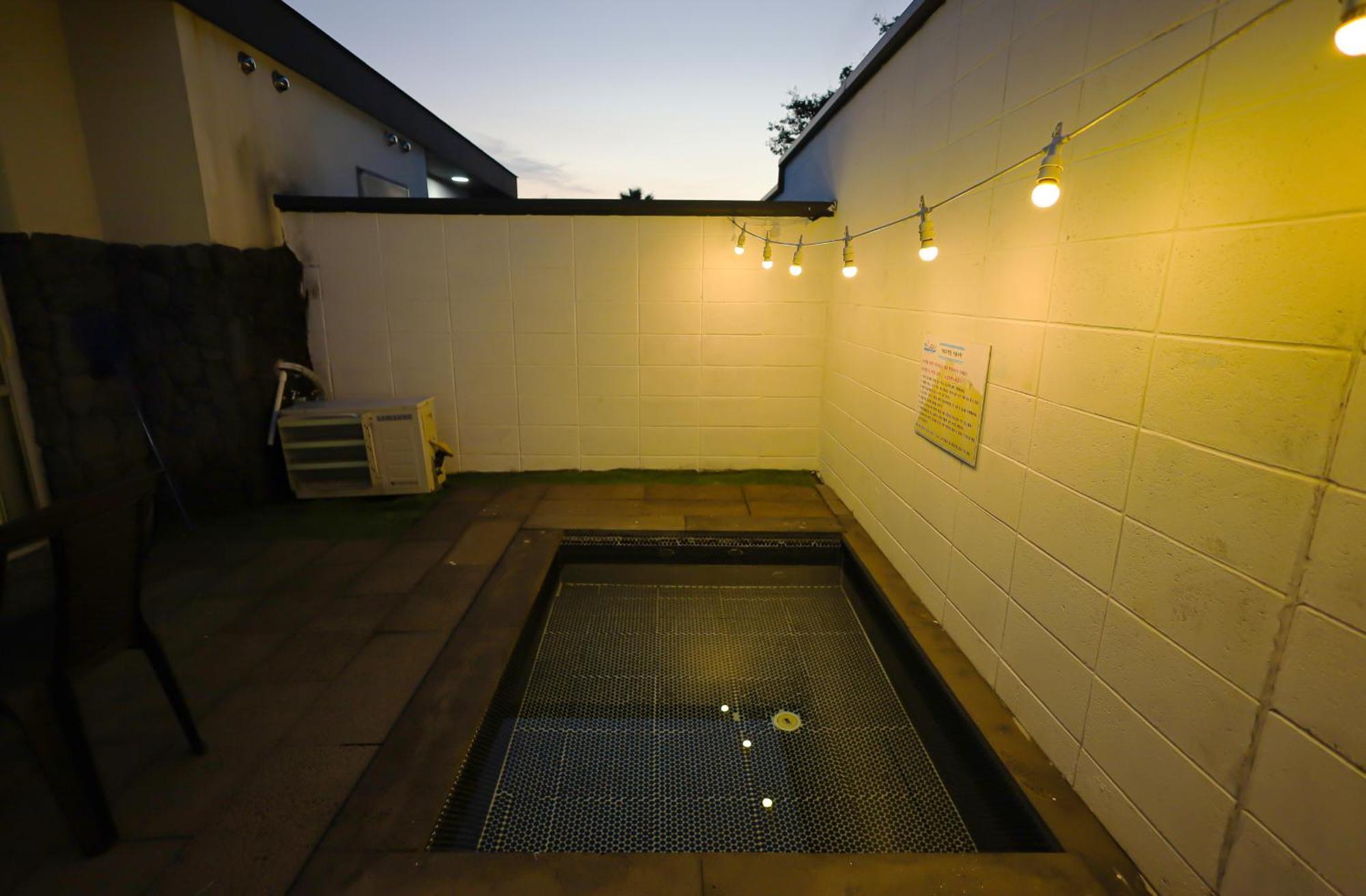 ג'גו Pool And Villa Sorang מראה חיצוני תמונה